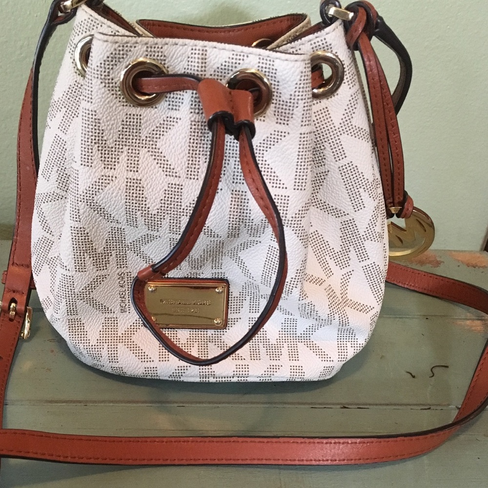 Michael Kors Cross body